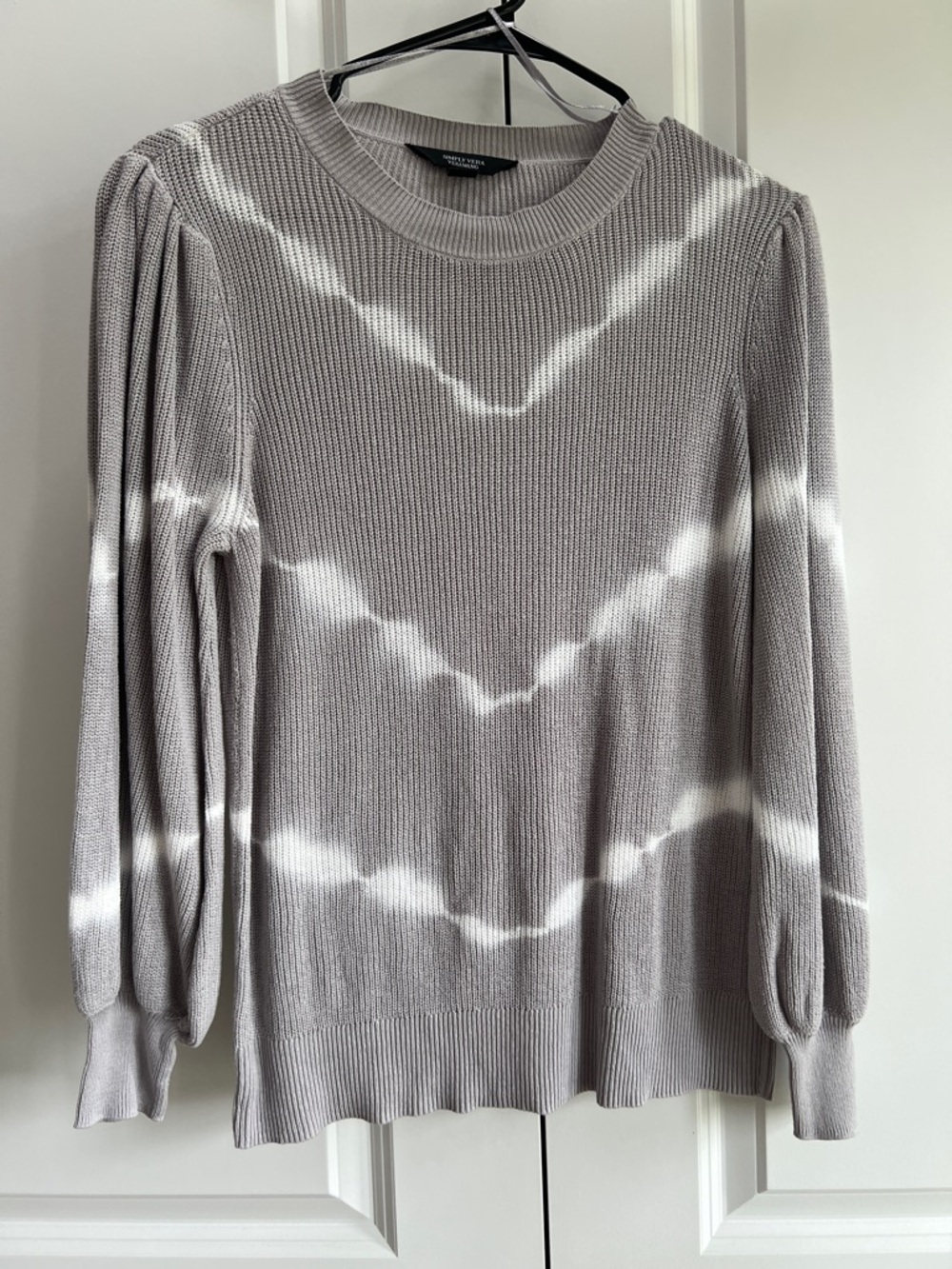 Vera Wang Light Gray Ribbed Puff-Sleeve Crewneck Sweater